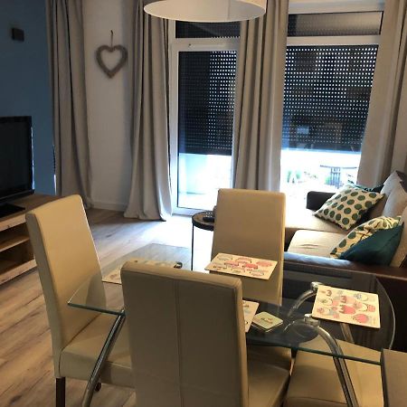 Ferienwohnung Przytulny Apartament Na Nowej Grünberg Exterior foto